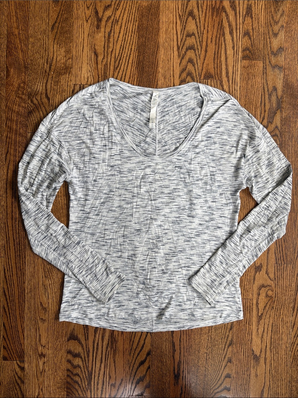 Lululemon Meant To Move Long Sleeve Tiger Space Dye Black/white, size 8.